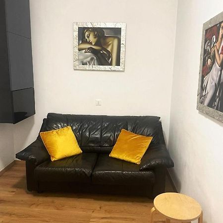 Piccolo Appartamento Nel Cuore Di Trieste Esterno foto